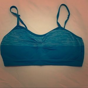 Workout sports bra.